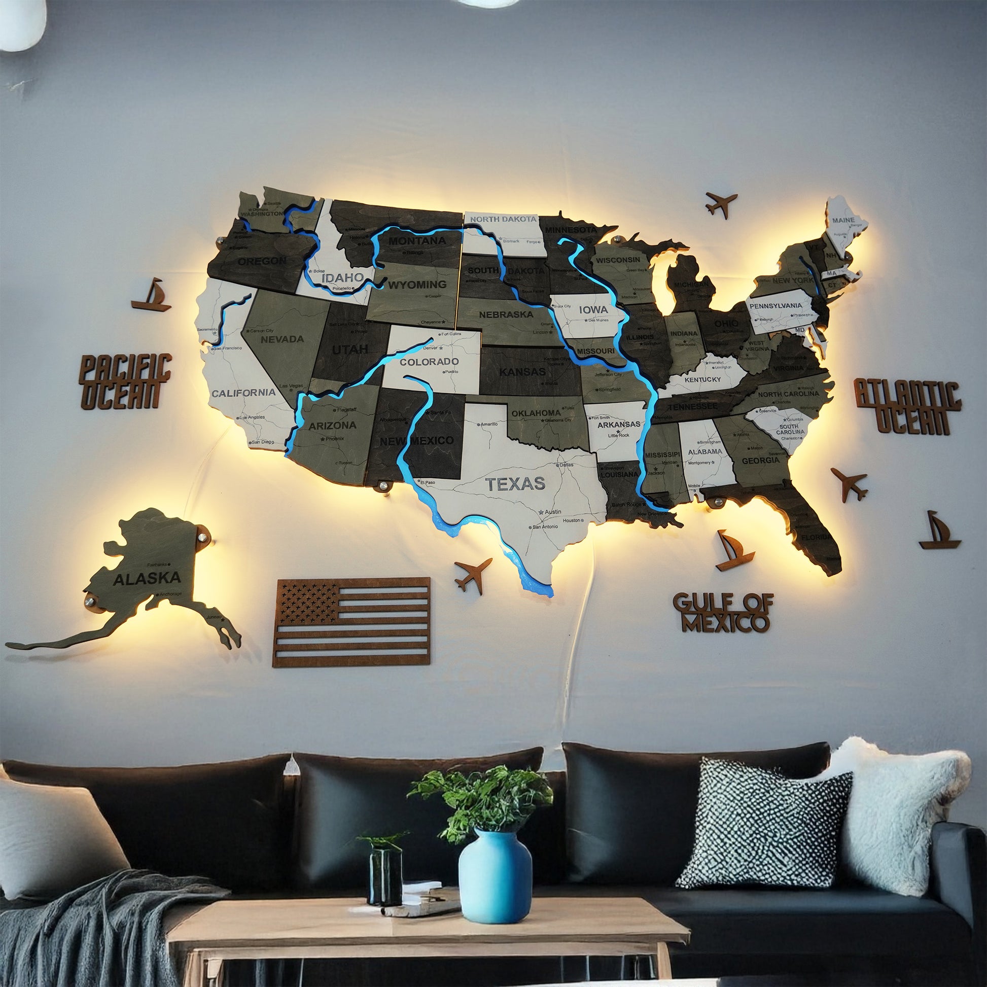 Wooden USA Map With LED – With Rivers, color Black&White