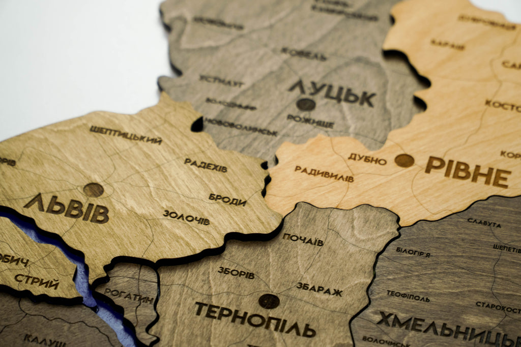 Detailed Ukraine 3D map with rivers color Elis