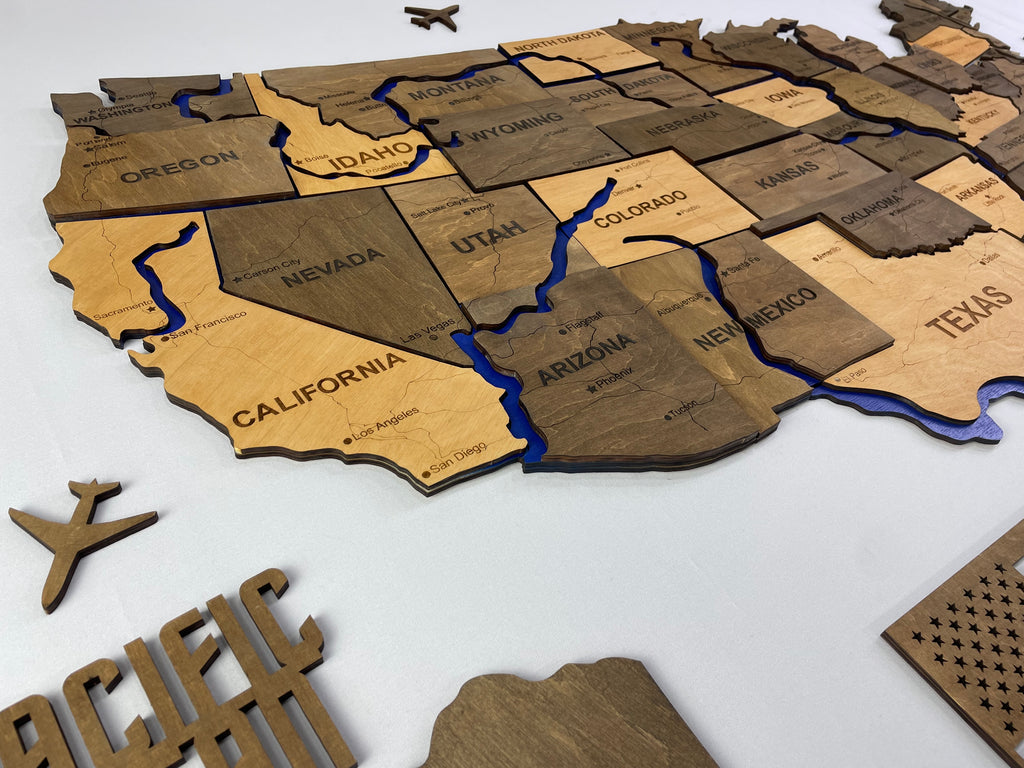 Wooden USA Map  – With Rivers, color Elis