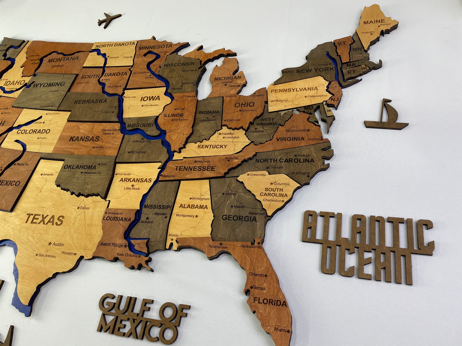 Wooden USA Map  – With Rivers, color Warm