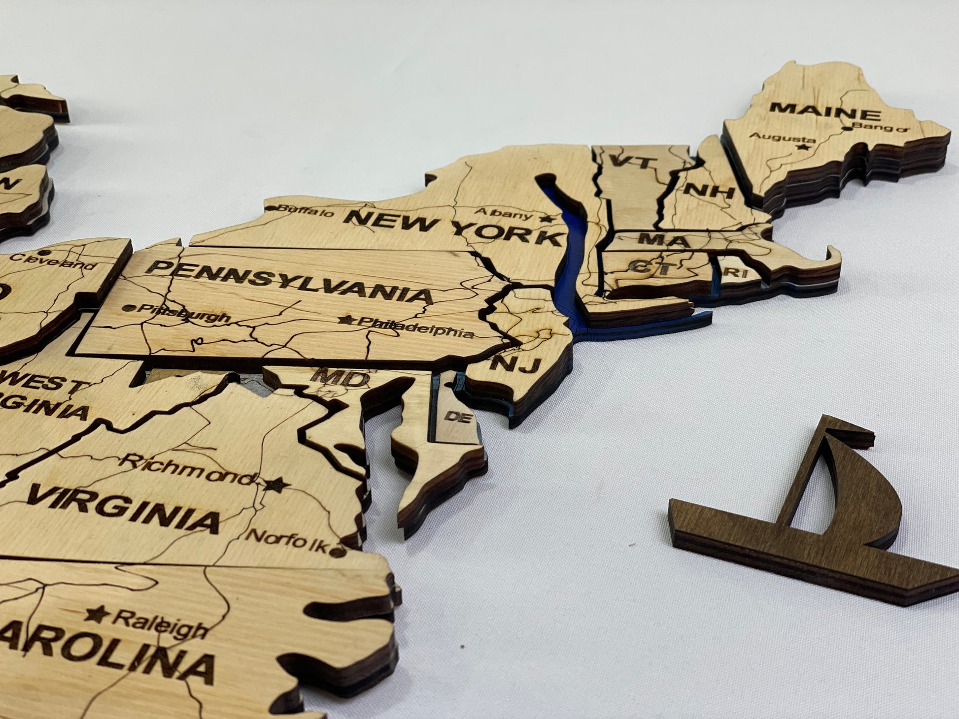 Wooden USA Map  – With Rivers, color Natural