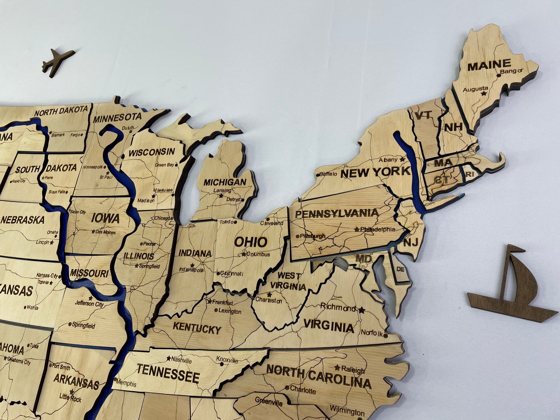 Wooden USA Map  – With Rivers, color Natural