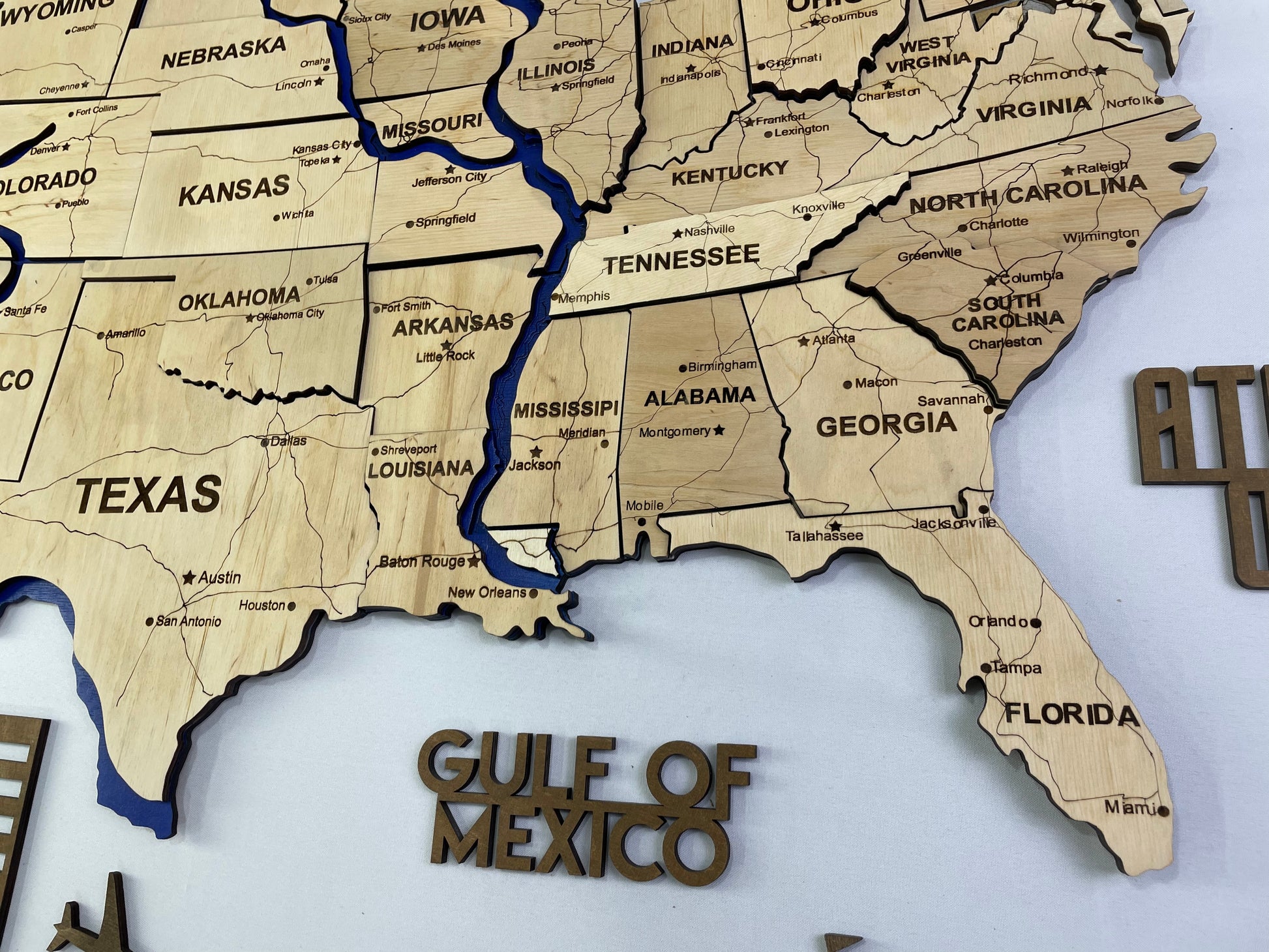 Wooden USA Map  – With Rivers, color Natural