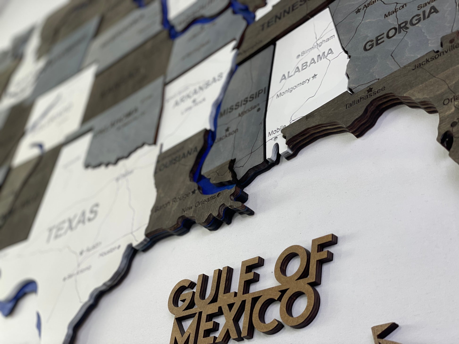 Wooden USA Map  – With Rivers, color Loft