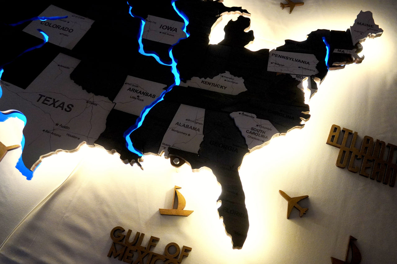 Wooden USA Map With LED – With Rivers, color Loft