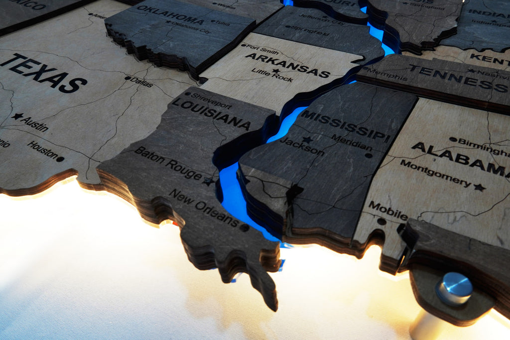 Wooden USA Map With LED – With Rivers, color Brut