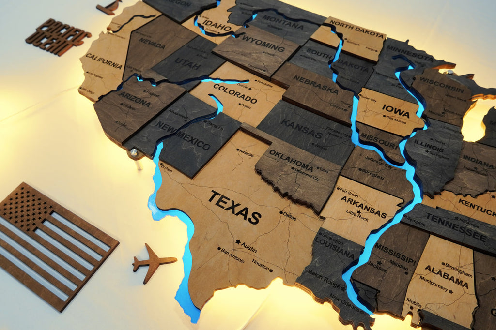 Wooden USA Map With LED – With Rivers, color Brut