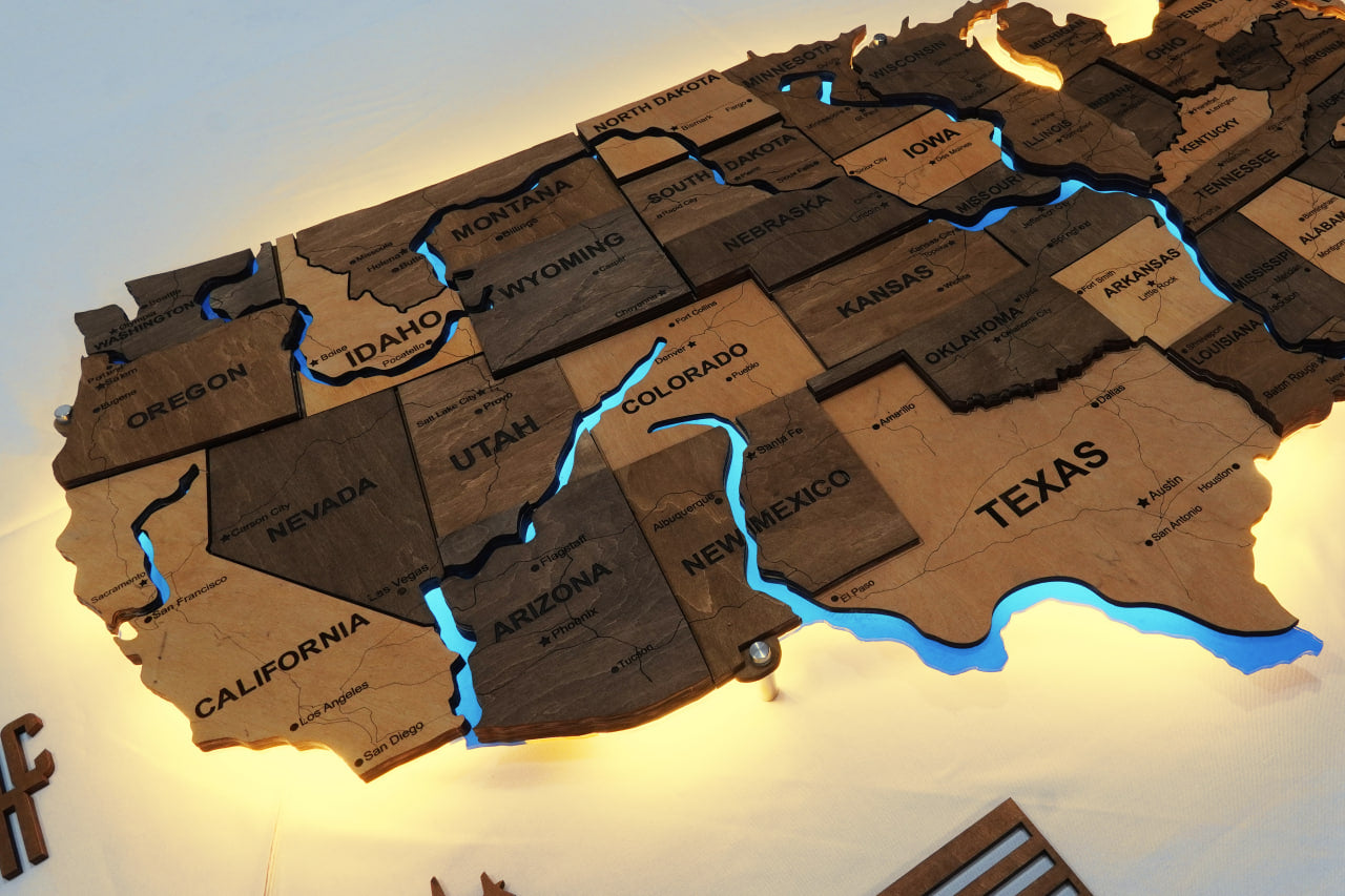 Wooden USA Map With LED – With Rivers, color Elis