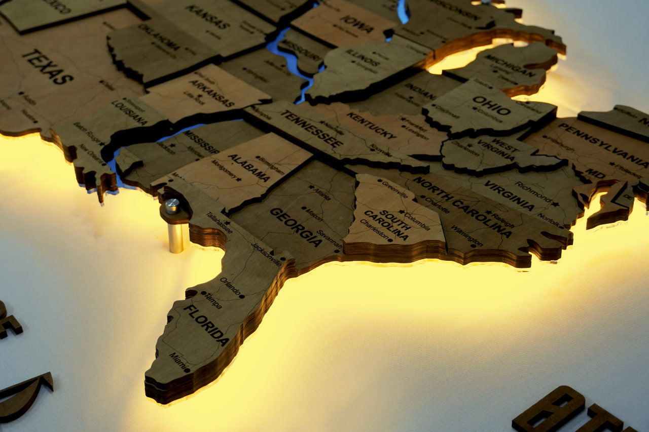Wooden USA Map With LED – With Rivers, color Light Tree