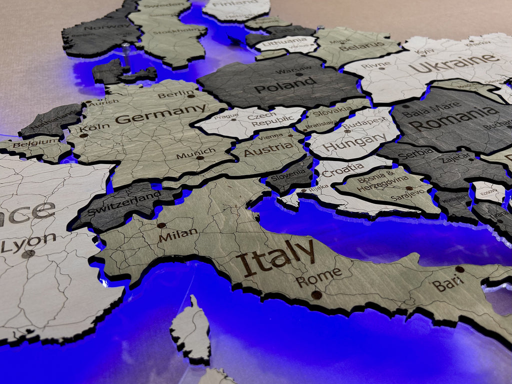 Europe LED RGB map on acrylic glass with backlighting between countries color Verde