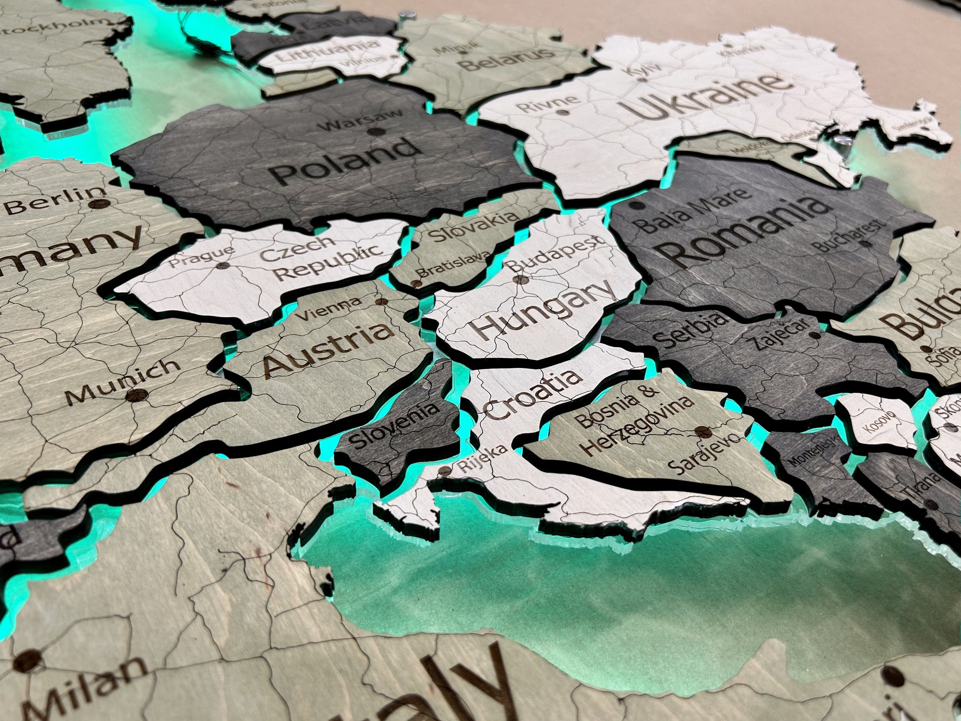 Europe LED RGB map on acrylic glass with backlighting between countries color Verde