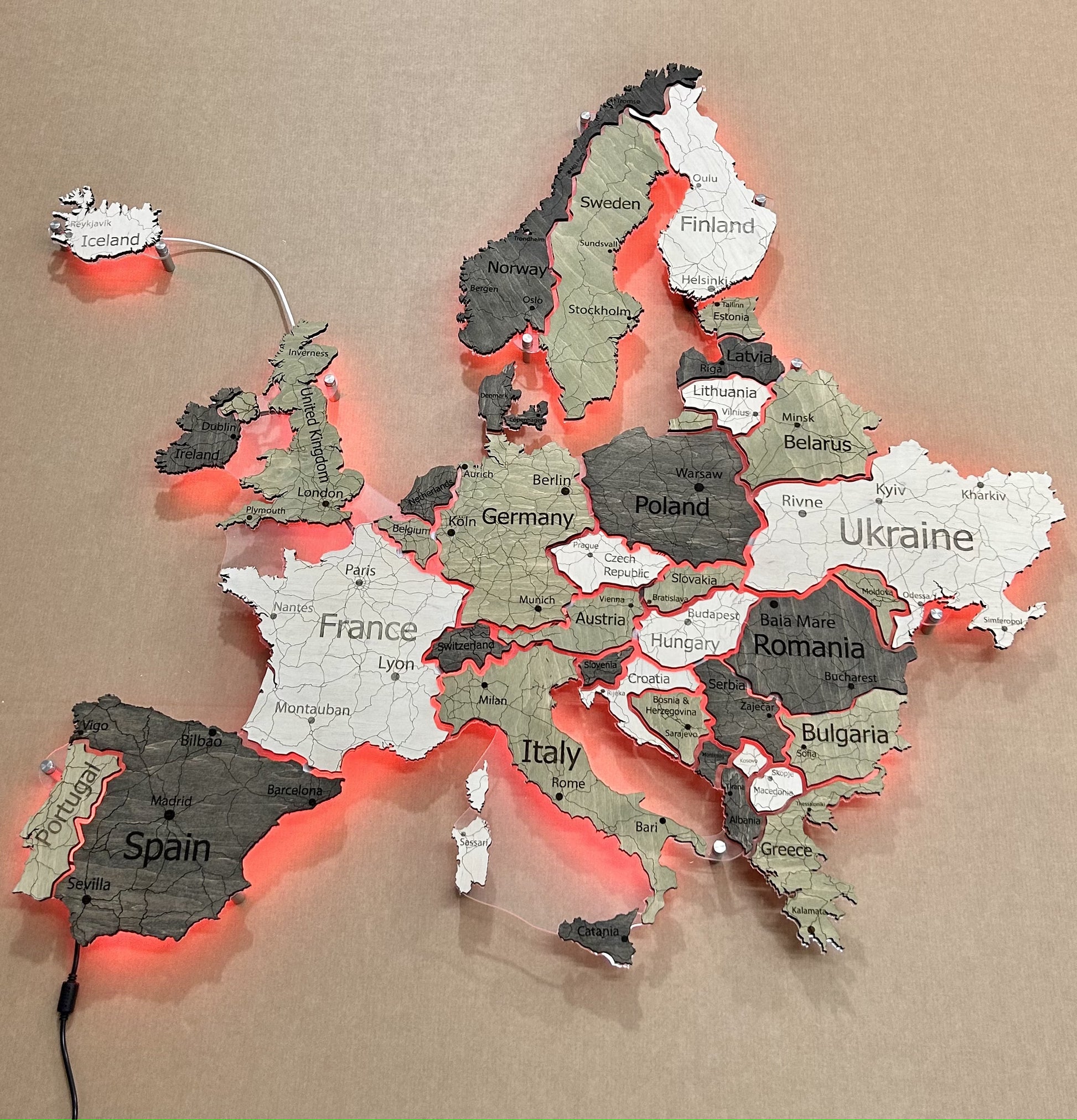 Europe LED RGB map on acrylic glass with backlighting between countries color Verde