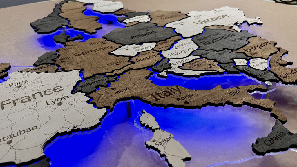 Europe LED RGB map on acrylic glass with backlighting between countries color Wander