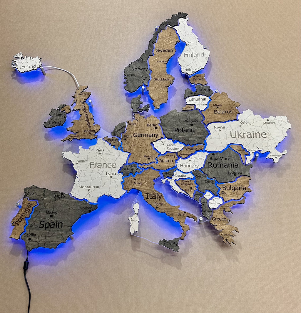 Europe LED RGB map on acrylic glass with backlighting between countries color Wander
