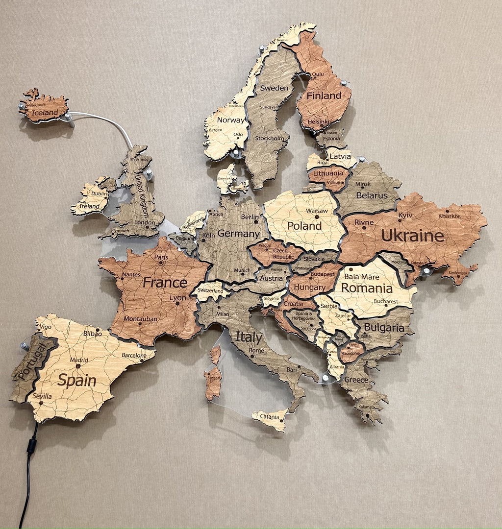 Europe LED map on acrylic glass with backlighting between countries color Warm