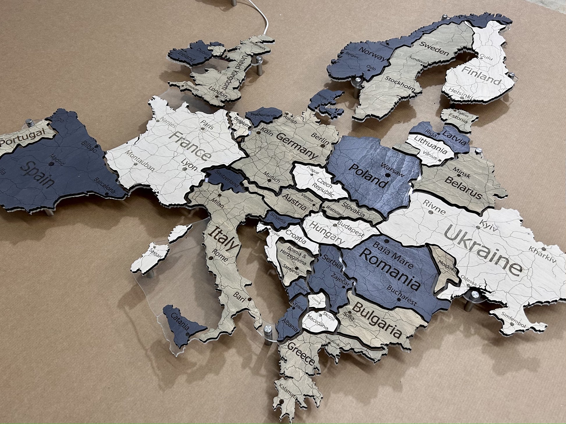 Europe LED map on acrylic glass with backlighting between countries color Deep