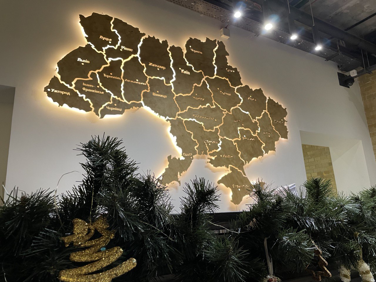 Ukraine LED map on acrylic glass with backlighting between regions ...